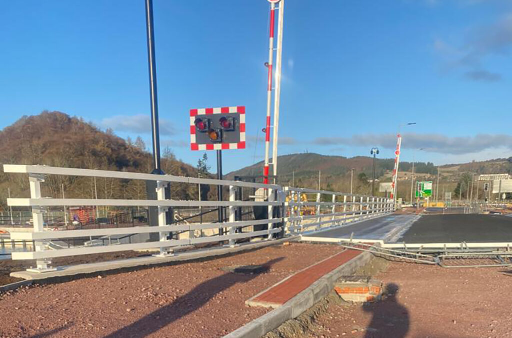 Westlink Parapet and Barrier