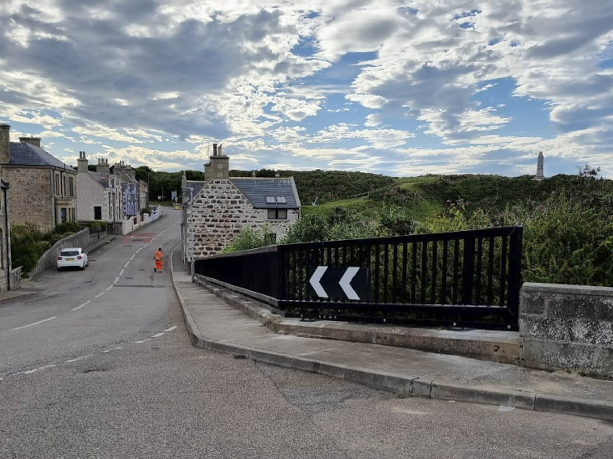 A942 Findochty Pedestrian Parapet