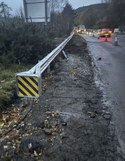 A831 Polmaily Bridge parapet and barrier Installation