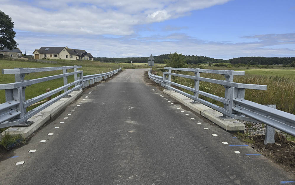 Viewmill Bridge Parapet & VRS Installation
